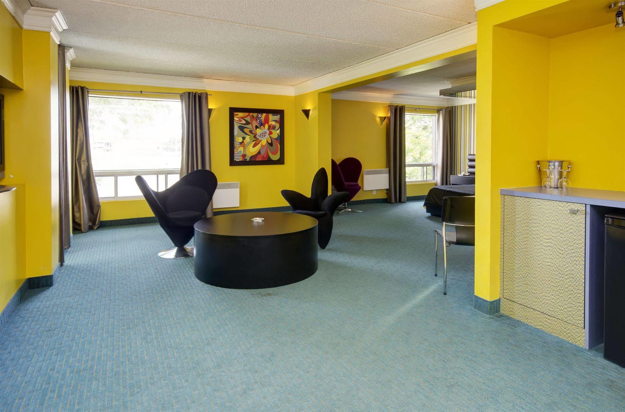 Motel Labarre Longueuil Exterior foto