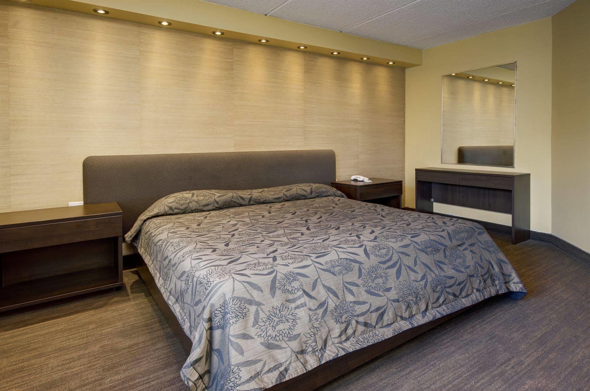 Motel Labarre Longueuil Exterior foto